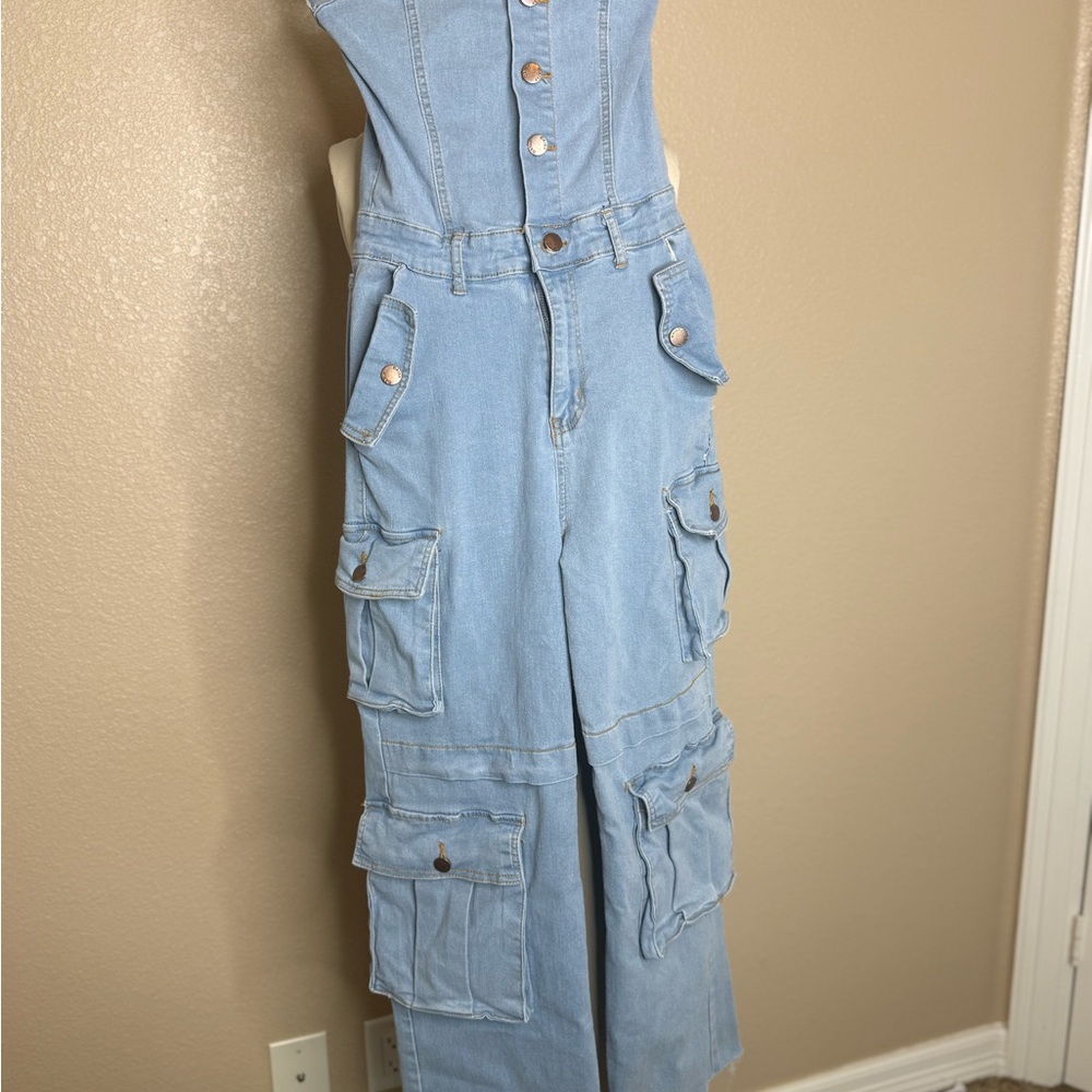 Daisy Blue Denim Jumpsuit with Sleeveless Design and Full Length